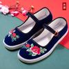 Venda direta da fábrica sapatos de pano de sola de tendão de boi feitos à mão para senhoras de Pequim antigas sapatos de mãe estilo étnico fivela sapatos de dança