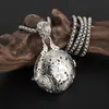 Popular Joyería Transfronteriza Europea y Americana Diamante Verde Oscuro Plata Caja Redonda Colgante Versátil Gama Alta Lujo Ligero Collar para Mujer Fabricante Mayorista