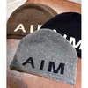 Gorro de Lã com Letras Estilo Coreano para Mulheres, Chapéu Pulôver Versátil de Moda Outono e Inverno para Passeios, Chapéu Frio para Cabeça Grande