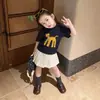Roupa infantil coreana, conjunto de verão para meninas, moderno e estiloso, com estampa fofa de gatinho em uma camiseta de manga curta e calça pantalona para bebês