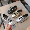 Zapatos de charol para niña con lazo, zapatos de princesa de suela blanda, zapatos de cuero para niños estilo primavera y otoño para edades de 6 a 12 años, adecuados para actuaciones y bailes