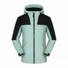 Nueva chaqueta de forro polar de una pieza para hombre y mujer, engrosada y forrada de forro polar, diseño de bloques de color otoño e invierno, cortavientos, impermeable y duradera, ropa de montañismo para exteriores