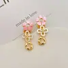 Novos Brincos da Série T com Incrustação de Madrepérola, Delicados e Elegantes, Brincos em Formato de Flor, Brincos Versáteis para Mulheres para Roupas de Trabalho
