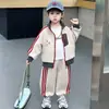 Conjunto de Agasalho de Outono para Meninos 2026 Nova Moda Cardigan de Primavera e Outono para Bebê Jaqueta Estilo Coreano Roupa Esportiva Conjunto de Duas Peças