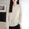 Cardigan de Tricô Feminino Solto Gola Redonda Color Block Botões de Coração Outono/Inverno 2026 Transfronteiriço