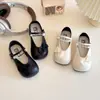 Zapatos de Princesa para Niñas Primavera y Otoño Nuevos Lazo Suela Suave Zapatos de Cuero Zapatos Mary Jane para Niños Zapatos de Vestir para Niñas Pequeñas Zapatos de una Sola Pieza