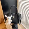 Bolsa de Mão Retrô de Nicho para Mulheres Verão 2026 Nova Moda Tendência Bolsa Saco Casual para o Dia a Dia Ombro Transversal