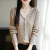 Cardigan de Tricô com Gola V de Lã e Seda, Manga Longa, Torcido, Cor Sólida, Solto, Versátil, Novo para Primavera e Verão 2025