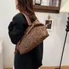 Bolsa de Ombro Casual e Fashion 2025 Nova Tendência de Grande Capacidade Bolsa de Mão Fashion Feminina Estampa de Leopardo Bolsa Tote de Braço