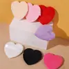 Esponja de terciopelo ultrasuave en forma de corazón para polvos sueltos, esponja de terciopelo suave redonda con flock para polvos fijadores, no absorbe el polvo, esponja para polvos