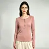 Nova camisa básica feminina de outono, gola henley, manga longa, corte justo, peça íntima clássica, alta elasticidade, top confortável, atacado