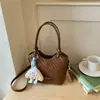 Elegante Bolso Cubo Casual de Nicho para Viajero Xiaomi 2026 Verano Nuevo Bolso Cruzado de Hombro Único para Mujer Moda Popular