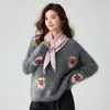 Bufanda Triangular de Cachemir para Mujer Otoño/Invierno 2026, Bufanda Caliente de Cachemir Perforado, Chal Pequeño Bicolor de Doble Cara