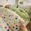Juego de cuatro piezas de gasa de doble capa con sensación de nube de algodón puro de grado A para madre y bebé, sábana de cama con estampado floral de dibujos animados, faldón de cama, funda de edredón, juego de ropa de cama de tres piezas~