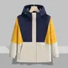 Jaqueta de Montanhismo à Prova de Vento e Água com Logo Personalizado, Roupa de Trabalho Três-Resistente com Logo Bordado e Jaqueta Color-Blocking