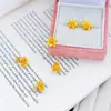 Aretes de Oro Arena Joyería Tienda de Oro Mismo Estilo Flor de Lirio de Doble Capa 3D para Mujer Nicho Sentido de Alta Gama Pendientes Florales Regalo para Mejor Amiga