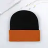Nuevo Gorro de Punto con Bloques de Color y Logo Personalizado, Gorro de Lana Cortavientos y Cálido para Otoño e Invierno para Hombres y Mujeres, Gorro de Moda y Versátil para Clima Frío