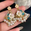 ¡Cadena de Cuentas Flor de Arroyo! Pendientes Redondos de Flor de Gota de Agua y Perla Estilo Pintura al Óleo Retro Pendientes de Lujo Ligero Sensación de Alta Gama Accesorios de Pendientes para Mujer