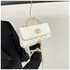 Bolsa de Mão Versátil com Alça Nova de Verão Yuezi 2026 para Mulheres, Bolsa Transversal Elegante Acolchoada com Corrente, Porta-Moedas