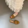 Pantuflas Planas para Mujer, Novedad Verano 2026 Estilo Coreano Moda Punta Cuadrada Sandalias Versátiles sin Cordones con Tira Cruzada