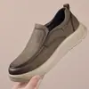 Zapatos casuales para hombre, nueva colección otoño/primavera, de suela gruesa, versátiles, modernos, de suela blanda, mocasines slip-on ligeros, adecuados para ropa de negocios