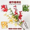 Ramas de hojas de arce artificiales en stock en rojo, amarillo y verde para decoración suave de interiores, arreglos florales y follaje decorativo para habitaciones modelo de casas de huéspedes