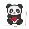 Transfronterizo Spot Nuevo Más Vendido Lindo Dibujos Animados Bordado de Computadora Panda Rojo Pegatinas de Tela DIY Cuaderno de Mano Accesorios para Maletas