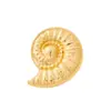Broche de Metal com Textura de Concha de Alta Qualidade, Design de Nicho de Venda Quente Transfronteiriça para Blazers Femininos, Acessório Elegante