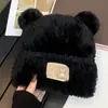 Chapéu Plush Lei Feng para Mulheres, Outono e Inverno, Emagrecimento Facial, Forrado com Fleece, Espessado, Gorro de Tricô com Pompom, Quente, Proteção para Orelhas, Estilo Étnico