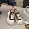 Sapatos Casuais Femininos Elegantes Versáteis Bico Redondo Solado Grosso Aumento de Altura Para Ir ao Trabalho Camurça Novidade Primavera Outono 2026 Sapatos Plataforma Grossa Bico Largo