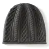 Nuevo gorro de cachemira para otoño e invierno, tejido de trenza tridimensional clásico, simple y cálido, gorro a prueba de frío para hombres y mujeres, gorro tejido, gorro para clima frío