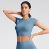 Tops Esportivos Cruzados Europeus e Americanos para Yoga Feminino, Caimento Normal nos Ombros, Justo ao Corpo, Cor Sólida, Cropped Curto para Fitness, Camiseta Casual de Manga Curta