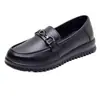 Sapatos de Couro Modernos Antiderrapantes com Solado Macio para Idosos, Outono, Salto Baixo, Impermeáveis, Confortáveis, Leves, Sapatos Femininos Slip-On Planos para Mães