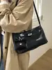 Nova Bolsa de Ombro Retro Tendência Outono/Inverno 2026 Bolsa Transversal Versátil Bolsa de Ombro Retro para Mulheres