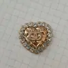Nuevos Accesorios de Joyería con Corazón Electrochapado DIY Full Diamante Accesorios para el Cabello Hechos a Mano Bolsos Zuecos Fundas para Teléfono Móvil Accesorios para Ropa