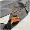 Exquisito Mini Bolso de Hombro para Niños y Niñas, Lindo Bolso Portátil con Cadena de Bola de Pelo Grande para Bebé, Nuevo Bolso de Otoño e Invierno para Niños
