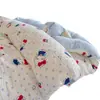 Juego de cama de cuatro piezas muy atractivo estilo caricatura con funda de edredón de gasa de doble capa y sábana bajera, apto para todas las estaciones, dormitorio de estudiante individual, juego de tres piezas lavable