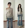 Diseño de moda, camiseta a rayas de manga larga con hombros descubiertos para mujer, nuevo estilo primavera/otoño, corte ajustado, que realza la figura y deja ver los hombros