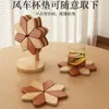 Tapete Aislante Estilo Molino de Viento Creativo Transfronterizo, Antiescarchaduras y Resistente a Altas Temperaturas, Decoraciones de Mesa para el Hogar, Posavasos y Salvamanteles de Alta Gama al por Mayor