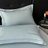 Juego de cuatro piezas de algodón de fibra larga de grado maternal e infantil bordado y cepillado, funda de edredón y sábana de algodón 100% engrosadas y cálidas, popular en transmisiones en vivo y en casas de huéspedes