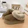 Botas de Neve com Solado Grosso Femininas Inverno Plus Veludo Engrossado Aumento de Altura Quente Outdoor Sapatos de Algodão Slip-on Sapatos Peludos Sapatos Pão