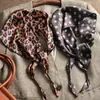 Pañuelo Triangular de Encaje Floral Estilo Francés para Mujer, Estilo Pastoral, Tocado con Lazo Negro para la Cintura, Turbante Vintage, Bufanda de Seda para Protección Solar