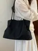 Bolso de mano casual de alta gama para comercio exterior transfronterizo 2026 nuevo de gran capacidad para el trabajo, moda versátil, elegante bolso de hombro