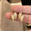 Pendientes de Cristal Degradado de Lujo Ligero Pendientes de Diseño Nicho para Mujer 2025 Nuevo Estilo Caliente Pendientes Elegantes Versátiles de Moda