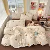 Juego de ropa de cama de cuatro piezas de algodón lavado estilo caricatura INS, estilo popular fresco y simple, juego de tres piezas de algodón puro, funda de edredón individual para dormitorio