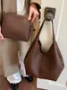 Bolso tote de otoño nuevo transfronterizo, gran capacidad, nicho coreano, sensación de lujo ligero de alta gama, bolso de hombro y cruzado versátil para mujer