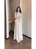 Novo conjunto de moda estilo chinês coleção de verão 2026: conjunto de duas peças: camisa bordada sem mangas + calça pantalona