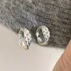 Aretes negros de lunares estilo coreano, con diseños de moño y florales, aretes de aro en forma de C, un estilo fresco y simple, disponibles en múltiples diseños