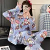 Nuevo cárdigan de doble longitud para mujer Otoño 2026 con cuello de solapa, pijama casual holgado con estampado de dibujos animados y anime, algodón nube