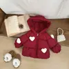 Ropa de Abrigo para Bebé Niña Invierno Pluma Algodón Rojo Moda Bebé Corazón con Capucha Engrosada Cálida de Algodón Año Nuevo Invierno